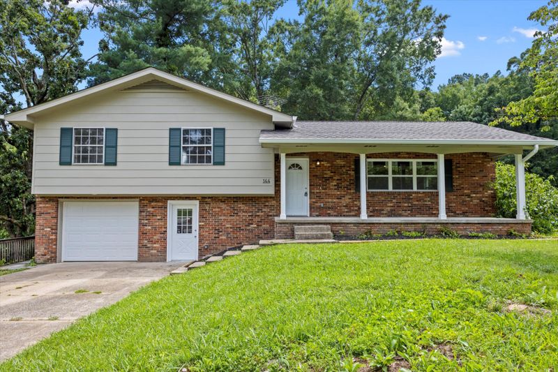 144 Coffman Dr, Fort Oglethorpe, GA 30742