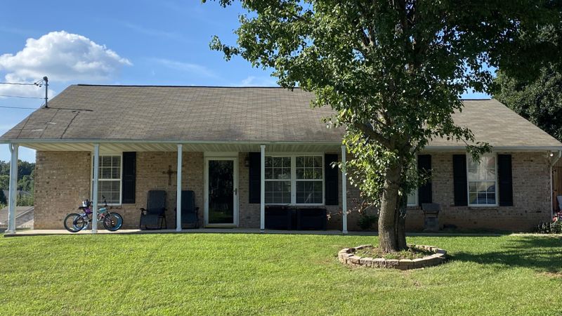 7326 Lyle Bend Ln, Knoxville, TN 37918