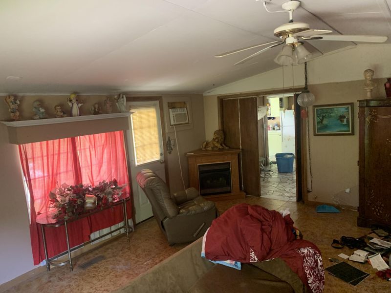 1043 Miracle Dr, Rocky Face, GA 30740