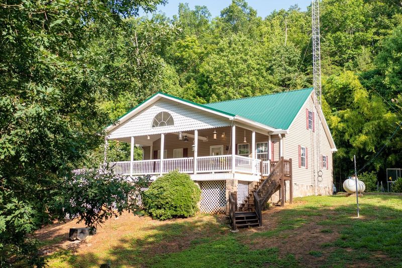 1496 Houston Valley Rd, Ringgold, GA 30736