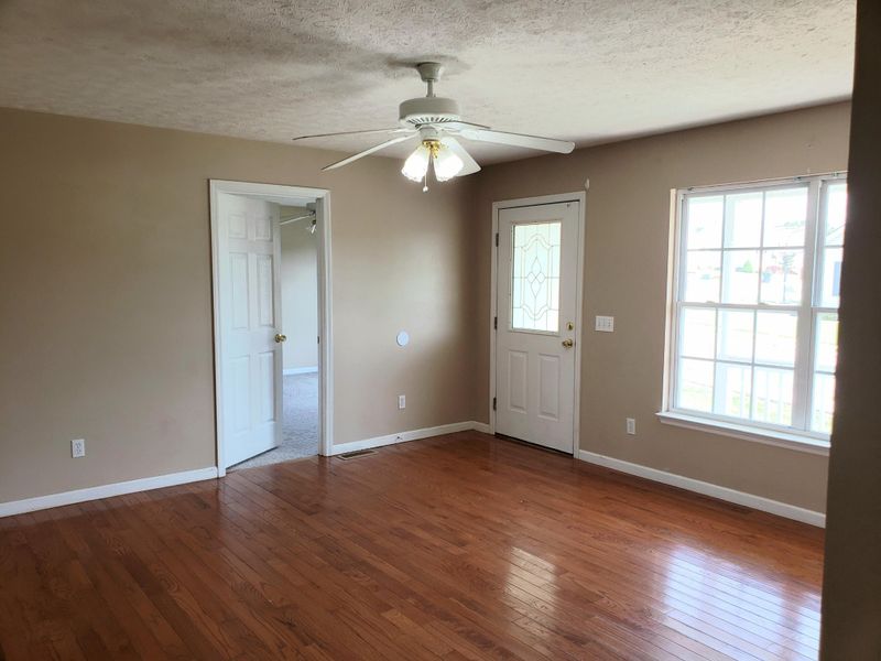 218 Hunter Ln, Ringgold, GA 30736