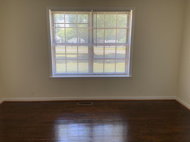 1 Eaton Cir, Fort Oglethorpe, GA 30742