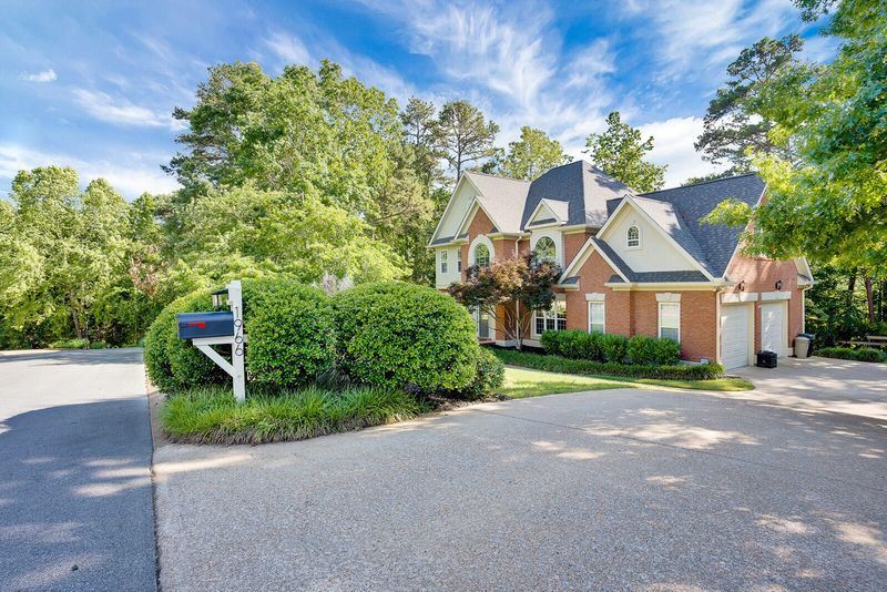 1966 Windstone Dr, Ringgold, GA 30736