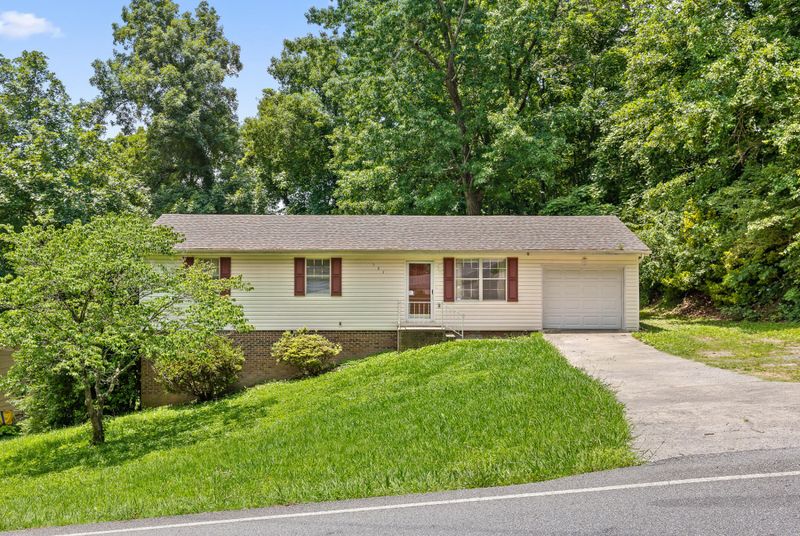 587 Akins Rd, Ringgold, GA 30736