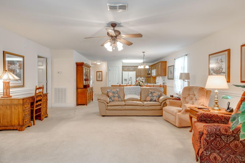 159 Anchor Dr, Rossville, GA 30741