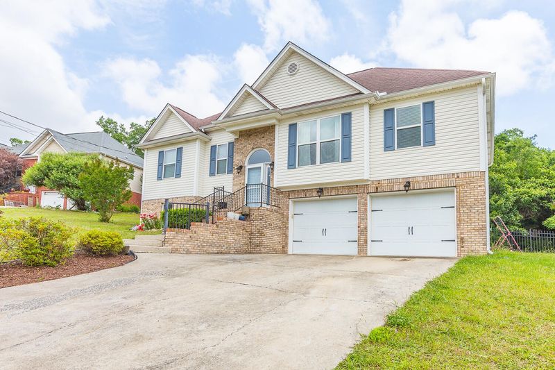24 Easy St, Ringgold, GA 30736