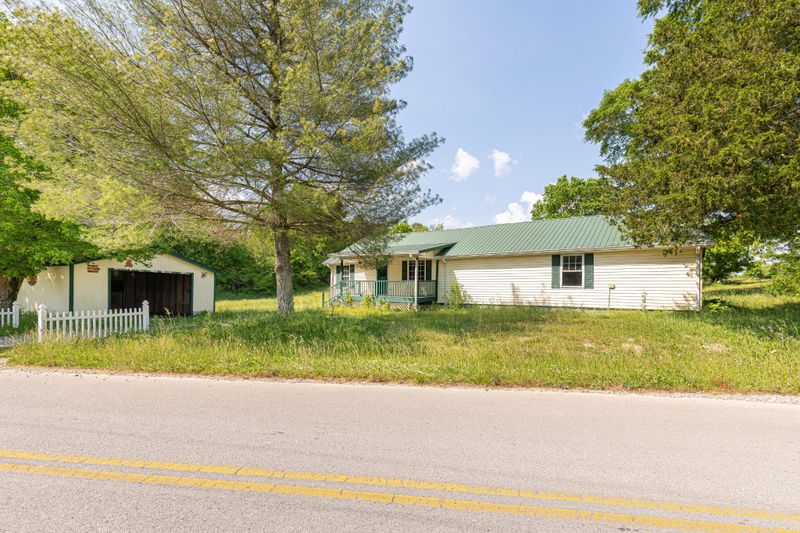 1105 Kemp Rd, La Fayette, GA 30728