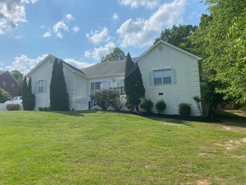 1572 Windstone Dr, Ringgold, GA 30736