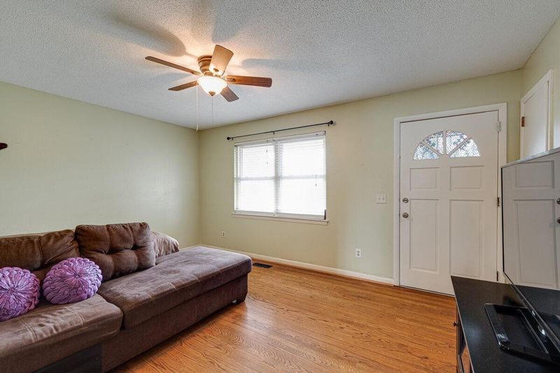 509 Pinewood Cir, Fort Oglethorpe, GA 30742