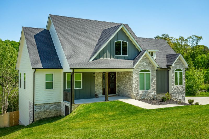 173 Magnolia Pl, Ringgold, GA 30736