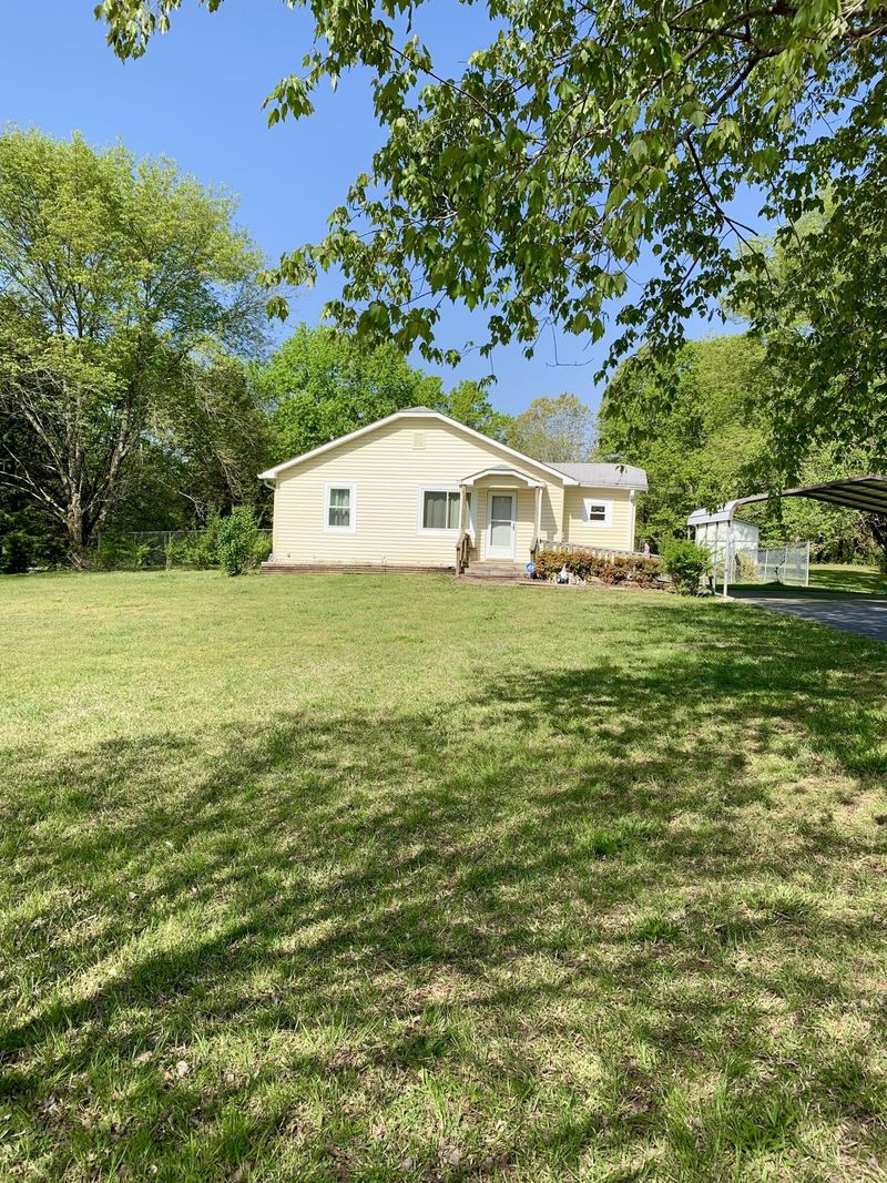 769 Lisbon Rd, Chickamauga, GA 30707