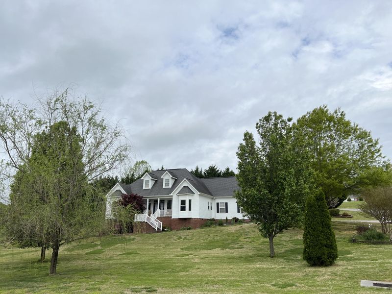 134 Oak Meadow Dr, Rock Spring, GA 30739