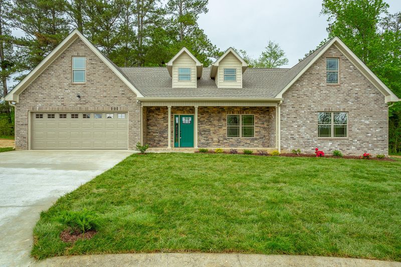 103 Windy Oak Dr, Rock Spring, GA 30739
