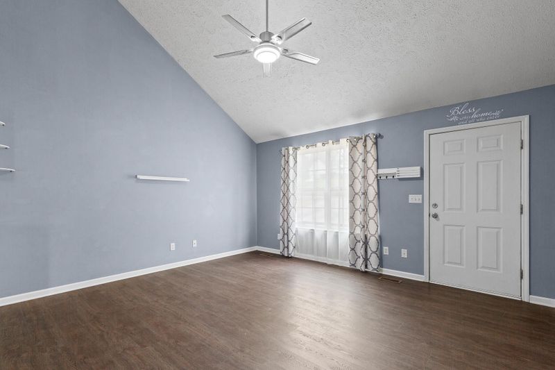 602 Windy Trl, La Fayette, GA 30728