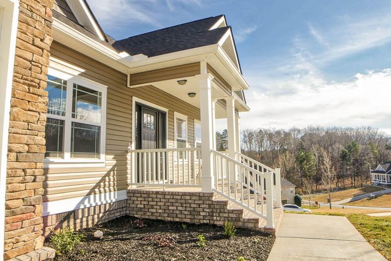76 Candie Ln, Chickamauga, GA 30707