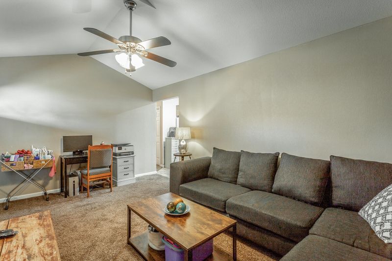 34 Glenbrook Dr, Trenton, GA 30752