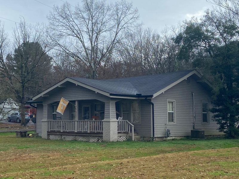 14 Collette Ave, Rossville, GA 30741