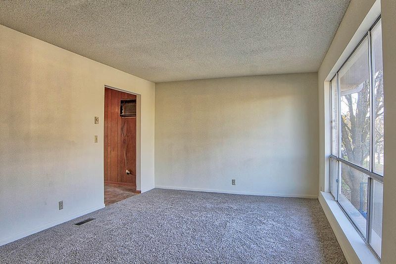 616 Corbley Rd, Rossville, GA 30741