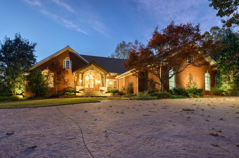 134 Riverview Dr, Tallapoosa, GA 30176