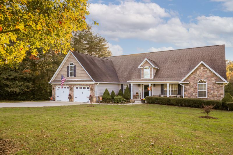444 Deerfield Rd, Chickamauga, GA 30707