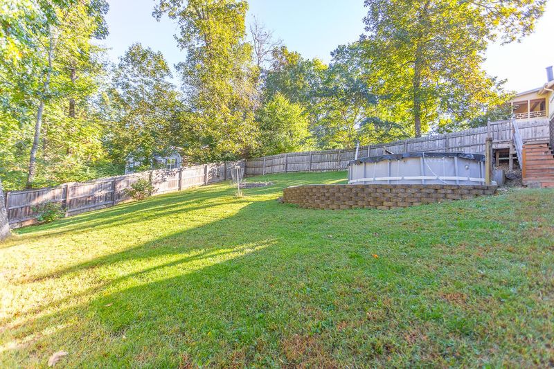 66 Edgemond Cir, Ringgold, GA 30736