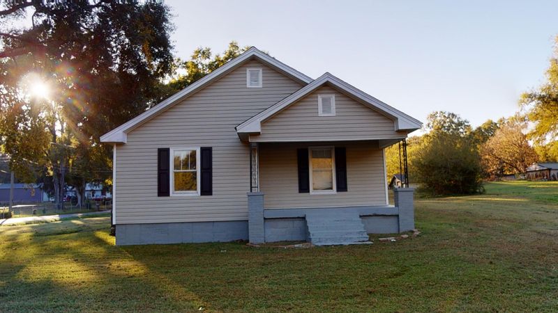 366 Greeson St, Summerville, GA 30747
