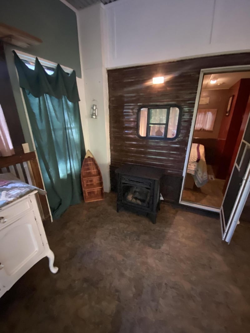5 10th St, Ellijay, GA 30540
