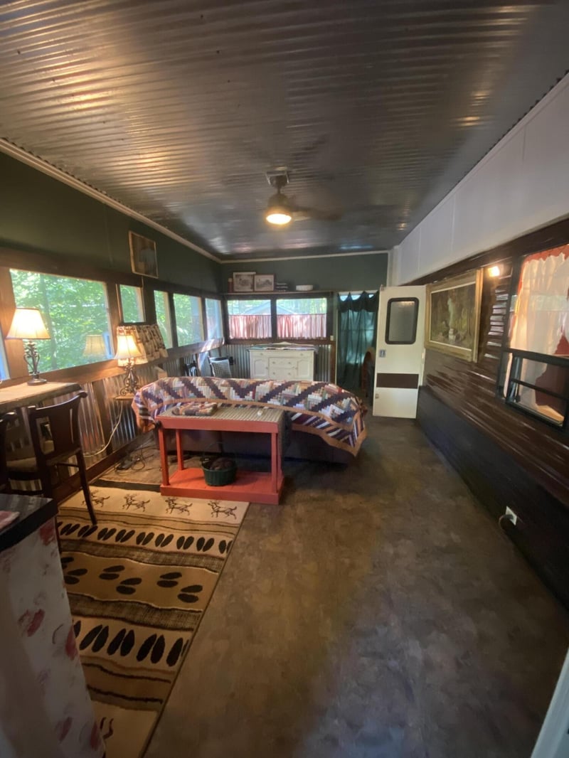 5 10th St, Ellijay, GA 30540
