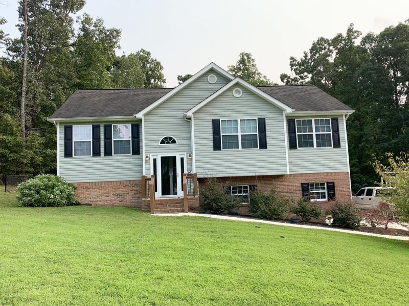 944 Van Dell Dr, Rock Spring, GA 30739