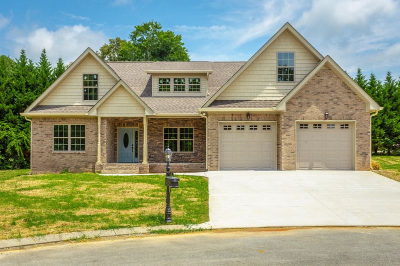 97 Windy Oak Dr, Rock Spring, GA 30739