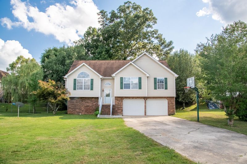 35 Capstone Dr, Ringgold, GA 30736