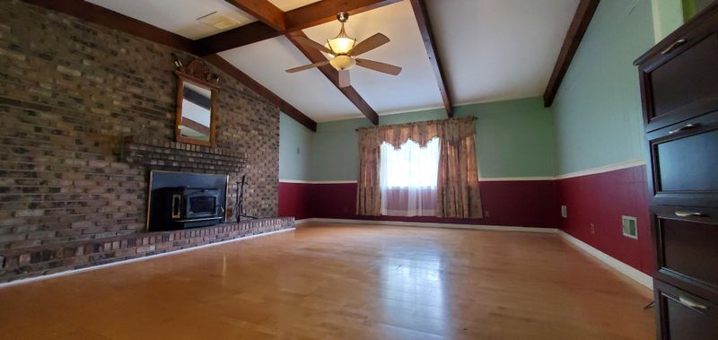1133 Lincoln Dr, Marietta, GA 30066
