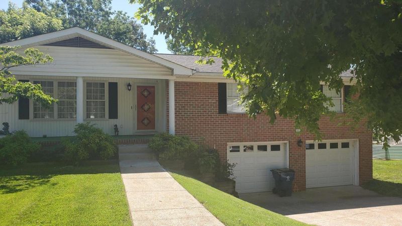 98 Morris Dr, Ringgold, GA 30736