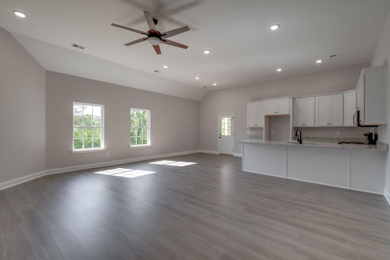 307 Autumn Ave, Rossville, GA 30741