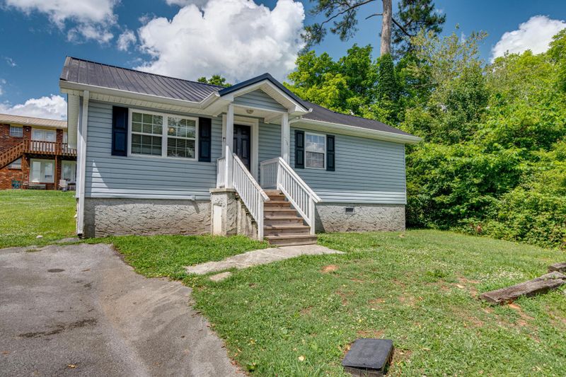 306 W Withers St, La Fayette, GA 30728