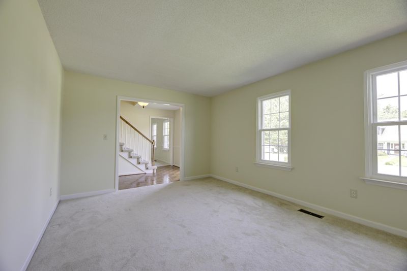 96 Cordell Dr, Rossville, GA 30741