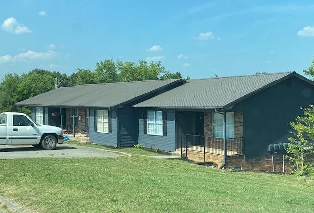 103 Nw Sunray Dr, Dalton, GA 30721