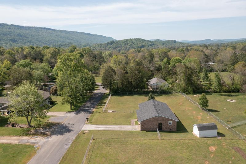 46 Melissa Dr, Trenton, GA 30752