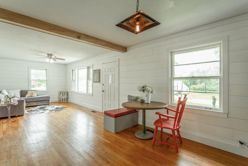 105 Gracie Ave, Fort Oglethorpe, GA 30742
