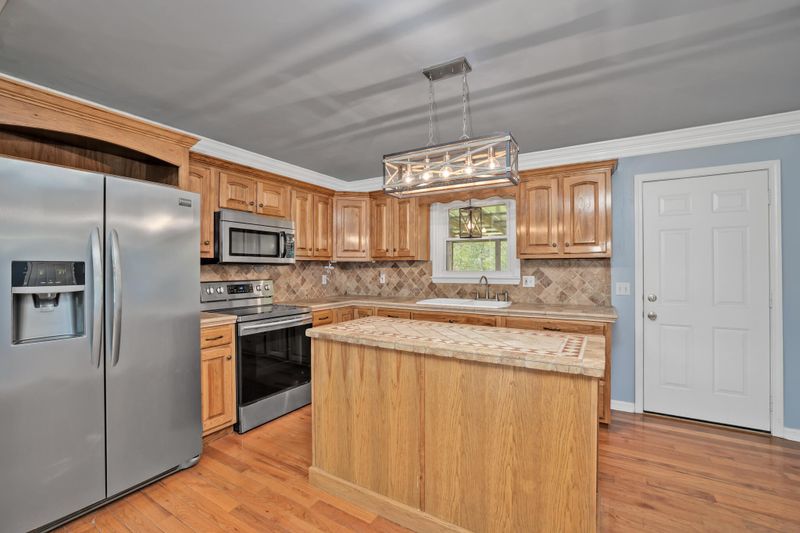 256 Courtney Cir, Rocky Face, GA 30740