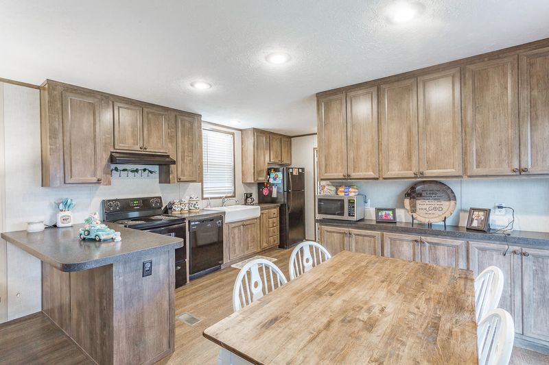 199 Nightwind Dr, Chatsworth, GA 30705