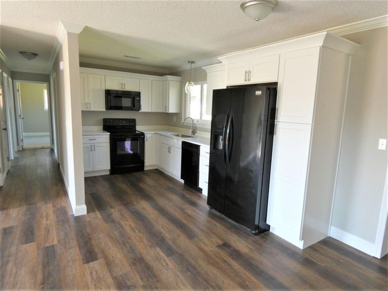 284 Sharon Cir, Rossville, GA 30741