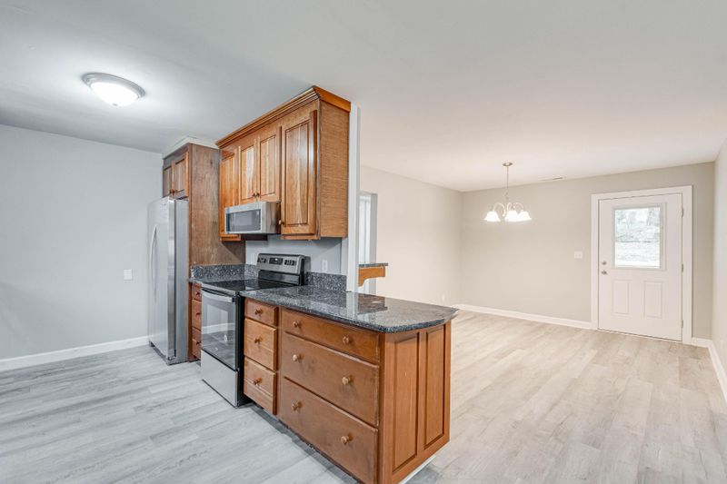 1105 Royston St, Rossville, GA 30741