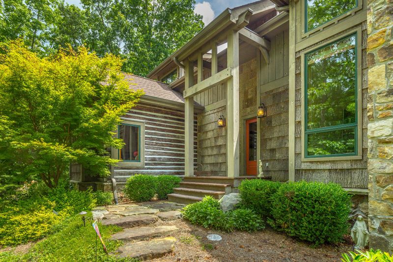 87 Still Creek Rd, Lookout Mountain, GA 30750