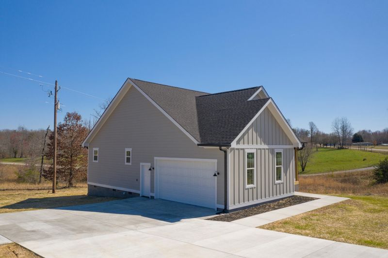 1756 New Home Rd, Trenton, GA 30752