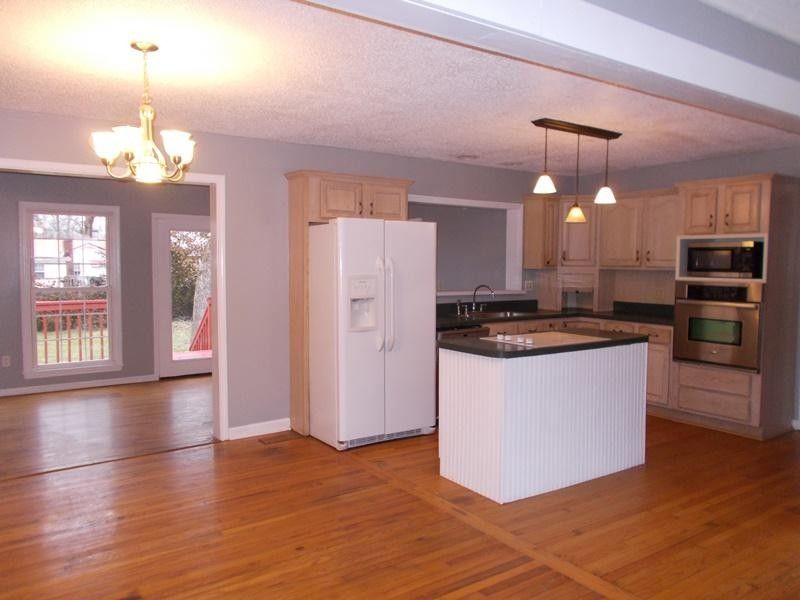 303 Harker Rd, Fort Oglethorpe, GA 30742