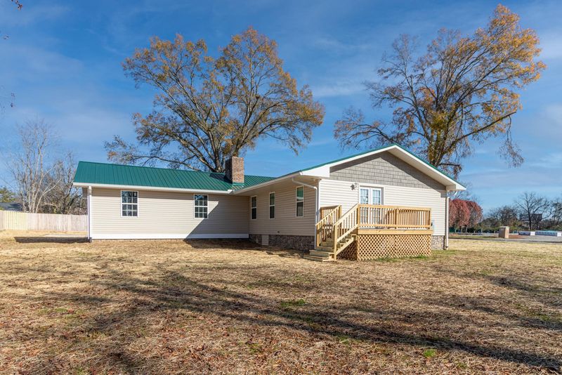 72 Mineral Ave, Rossville, GA 30741