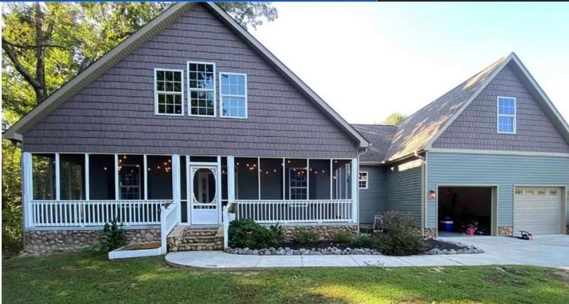5 Cheshire Crossing Dr, Rock Spring, GA 30739