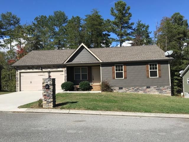 177 Cottage Crest Ct, Chickamauga, GA 30707