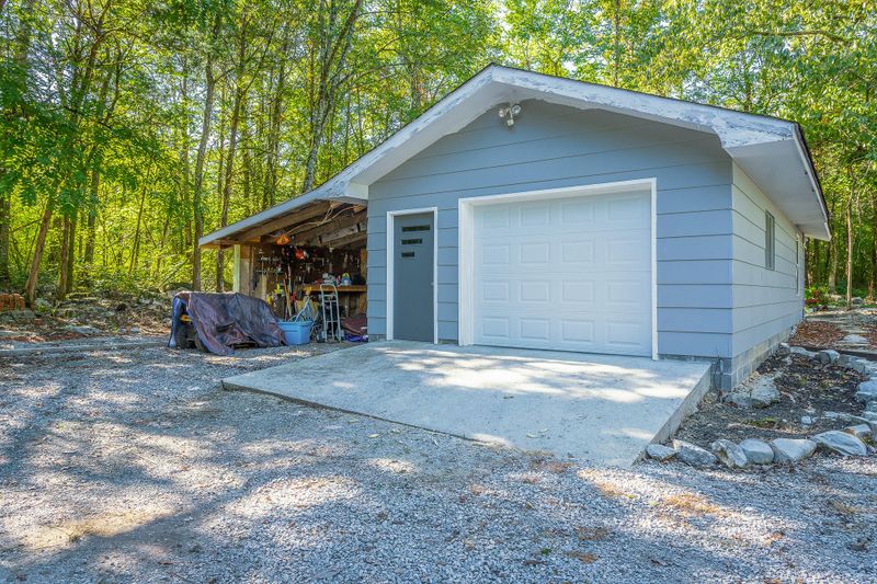 2389 Glass Mill Rd, Chickamauga, GA 30707